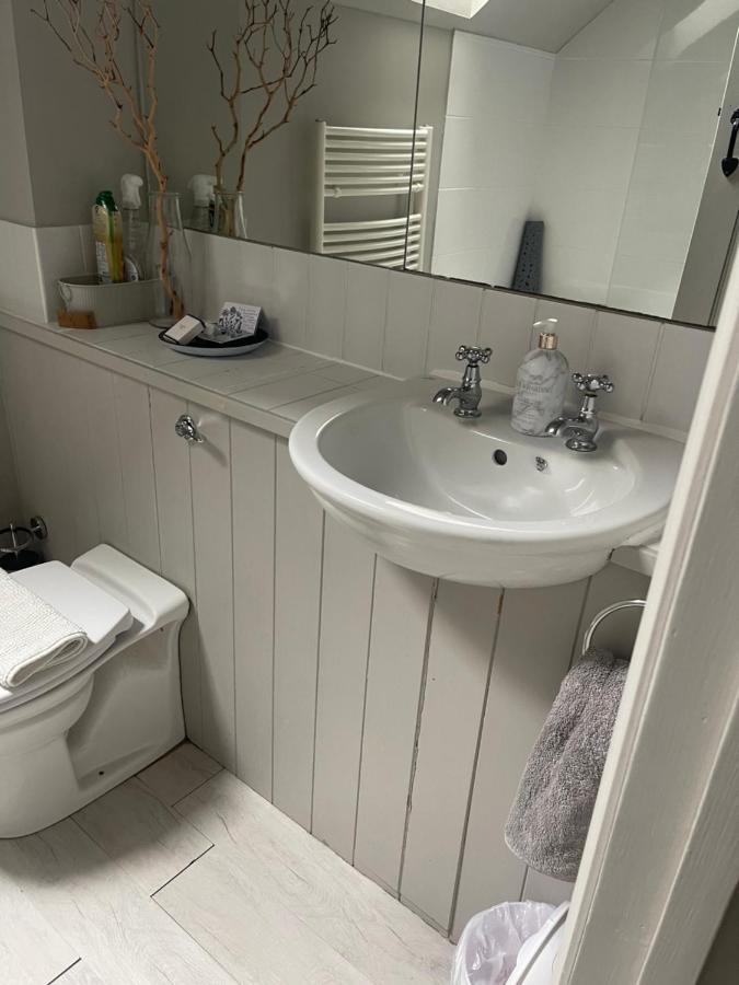 Carp'S Rise Cottage Somerford Keynes المظهر الخارجي الصورة